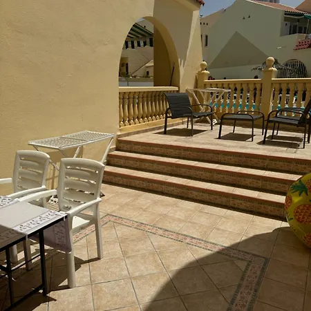 - 2 Bedroom Large Duplex With Double Terrace Apartment *