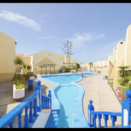 - 2 Bedroom Large Duplex With Double Terrace Daire