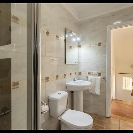 - 2 Bedroom Large Duplex With Double Terrace Apartmán *