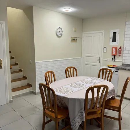 - 2 Bedroom Large Duplex With Double Terrace Apartmán